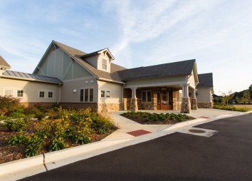 The Flint River Animal Hospital building, which houses the Bed 'n Biscuit boarding facility.